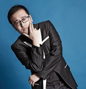 105.jpg 笑笑骂AHQ队员脑瘫 解说问题谁来负责?